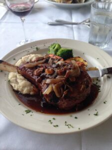 steak potatoes vegetables